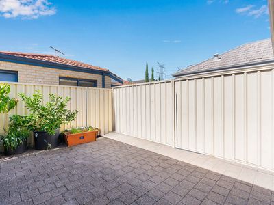 5 / 9 Barfield Road, Hammond Park