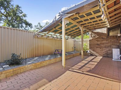 2 / 26 Earlston Way, Booragoon