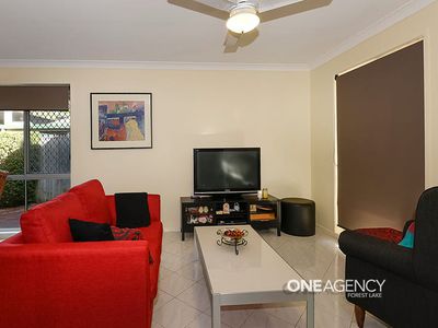 53 Jindabyne Cct, Forest Lake