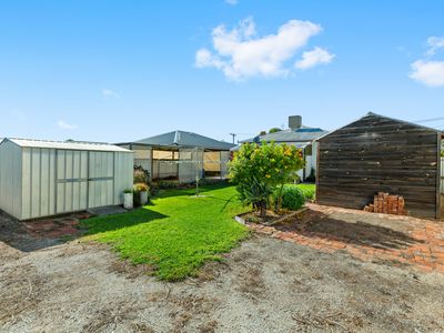 104 Cleeland Place, Kerang