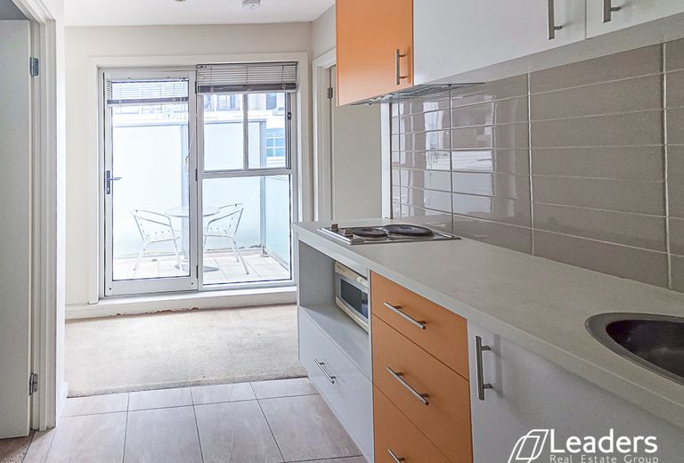 407 / 8 Bruce Street, Box Hill