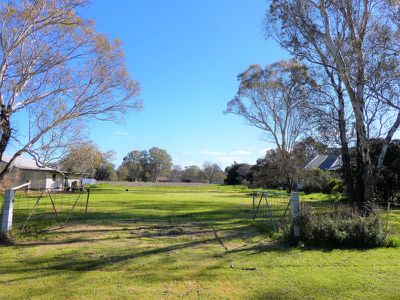 30 & 32 & 32 Jones Street, Avenel