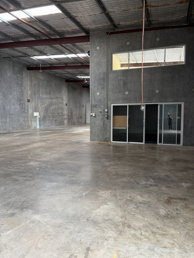 1 / 18 Tectonic Crescent, Kunda Park