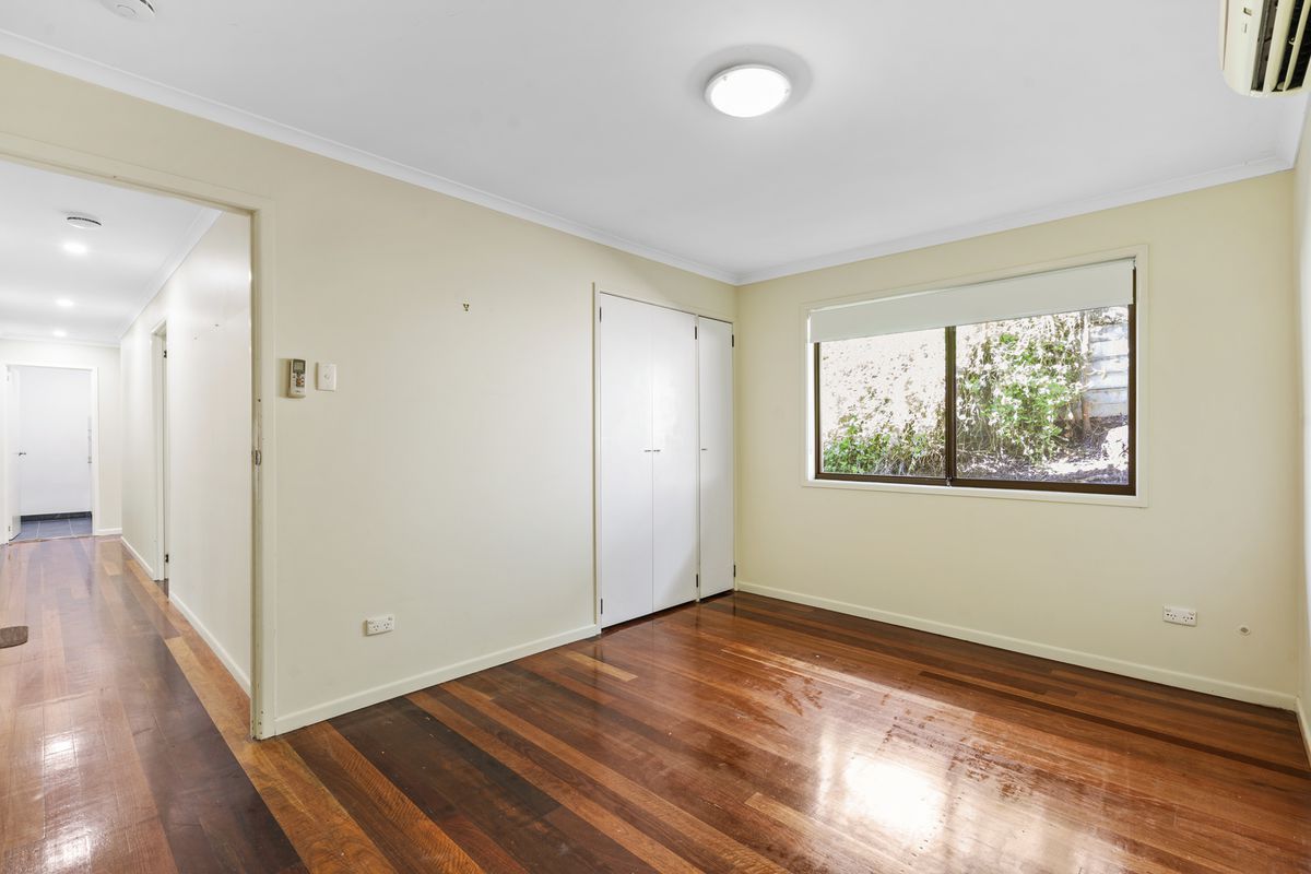 2 / 4 Fishermans Bend, Balmoral