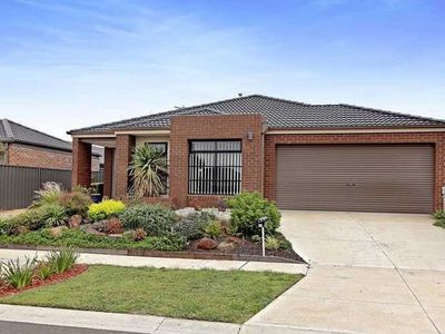 11 Merri Street, Manor Lakes