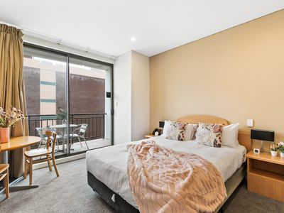 601 / 12 Victoria Avenue, Perth