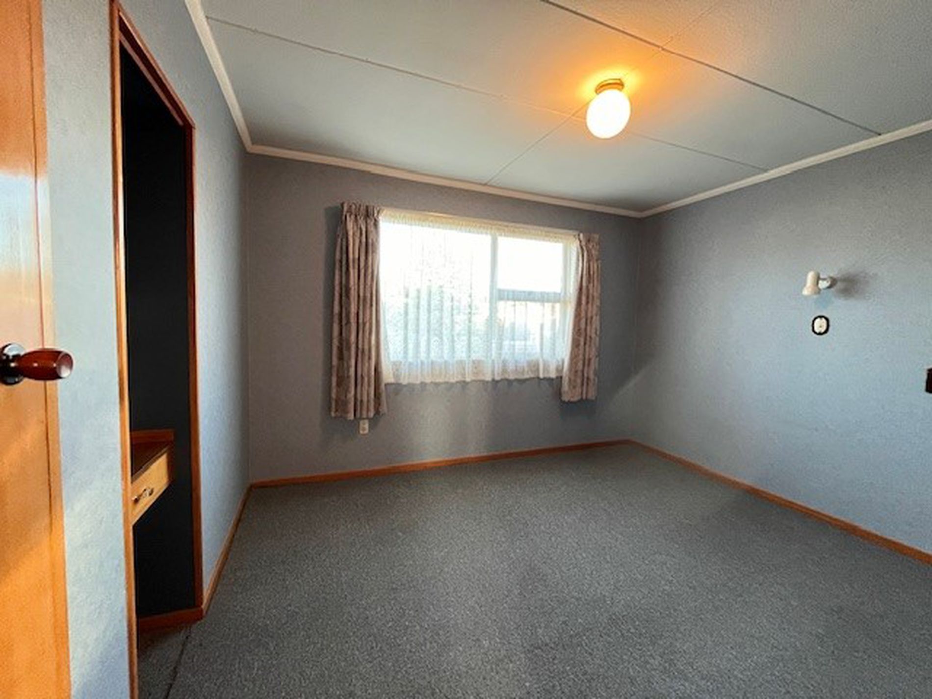 12 Cowper Street, Milton