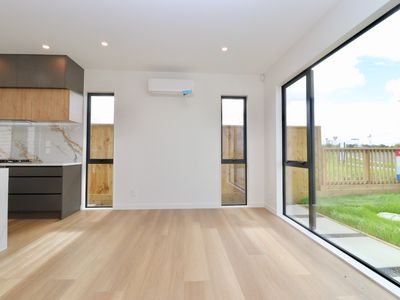 6 Kobe Street, Karaka