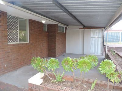 8 Nelligan Avenue, Girrawheen