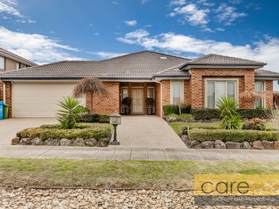 24 Bingham Rise, Lynbrook