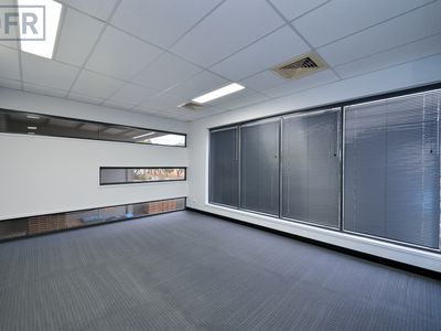 82 Discovery Drive, Bibra Lake