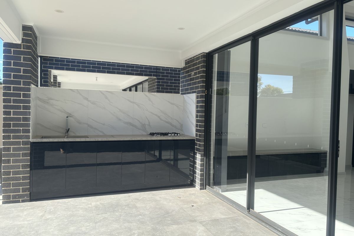 10 & 12 Firth Avenue, Northfield