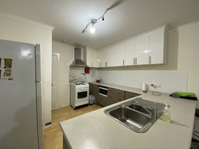 1 / 25 Empire Street, Footscray