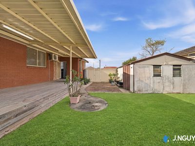 14 Kambala Crescent, Fairfield West