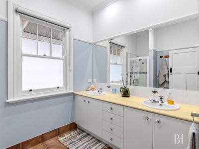 935 Dry Creek Road, Broadford