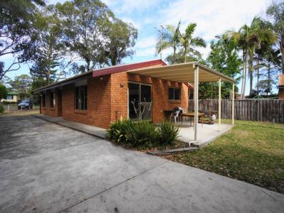 31 Mermaid Avenue, Hawks Nest