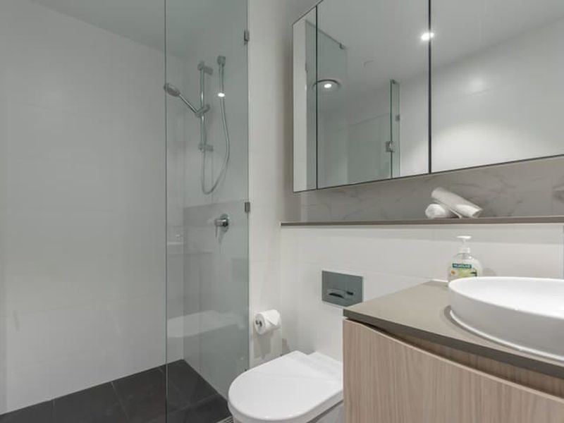 1601 / 83 Harbour Street, Haymarket