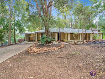 104 Peet Road, Roleystone