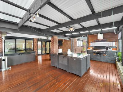 174 Eureka Drive, Manor Lakes