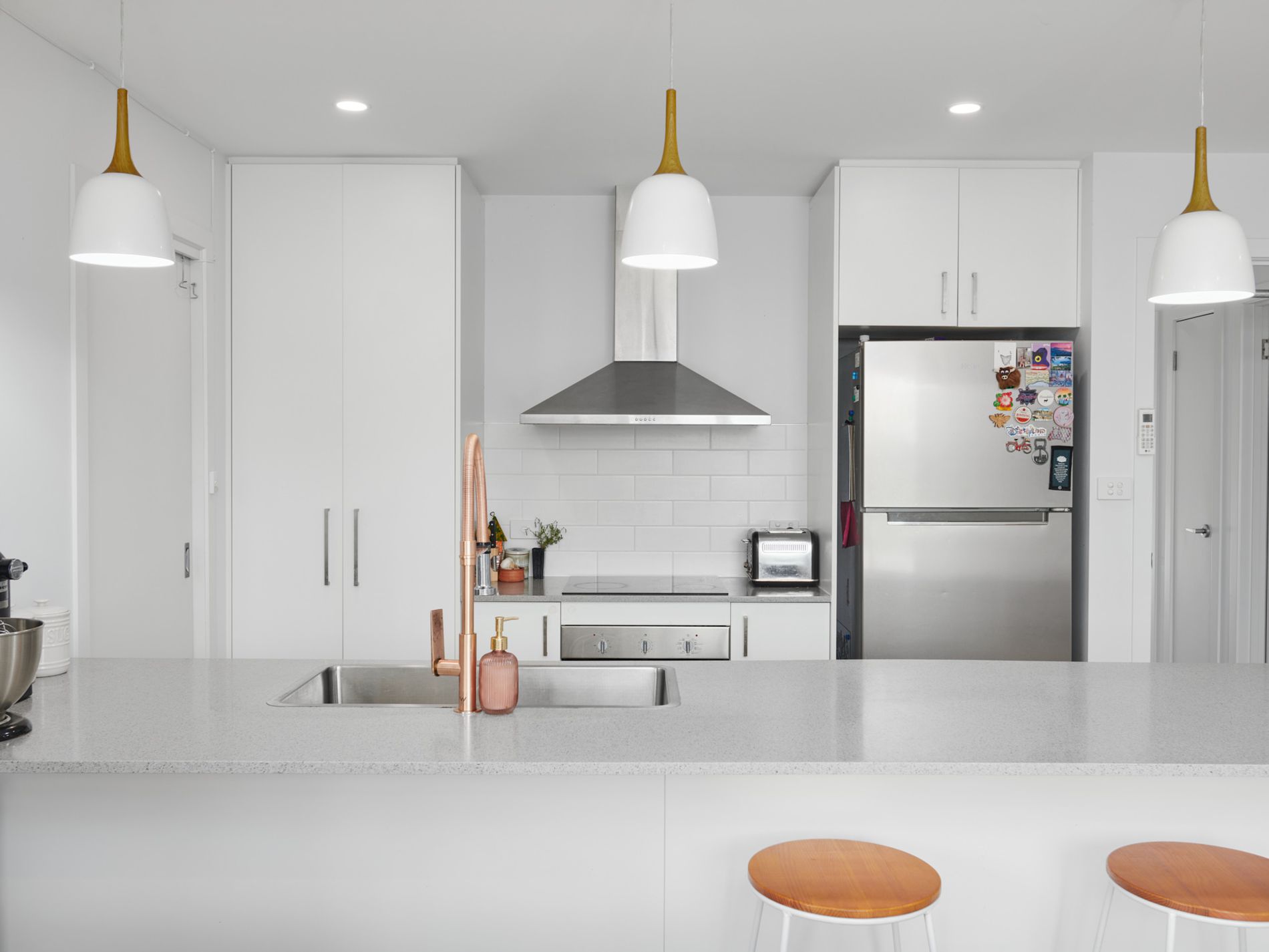 2 / 5 Space Court, Snug