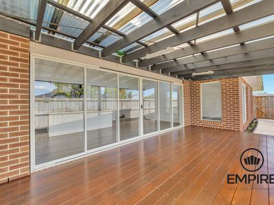 9 Grande Belmond Ave, Clyde