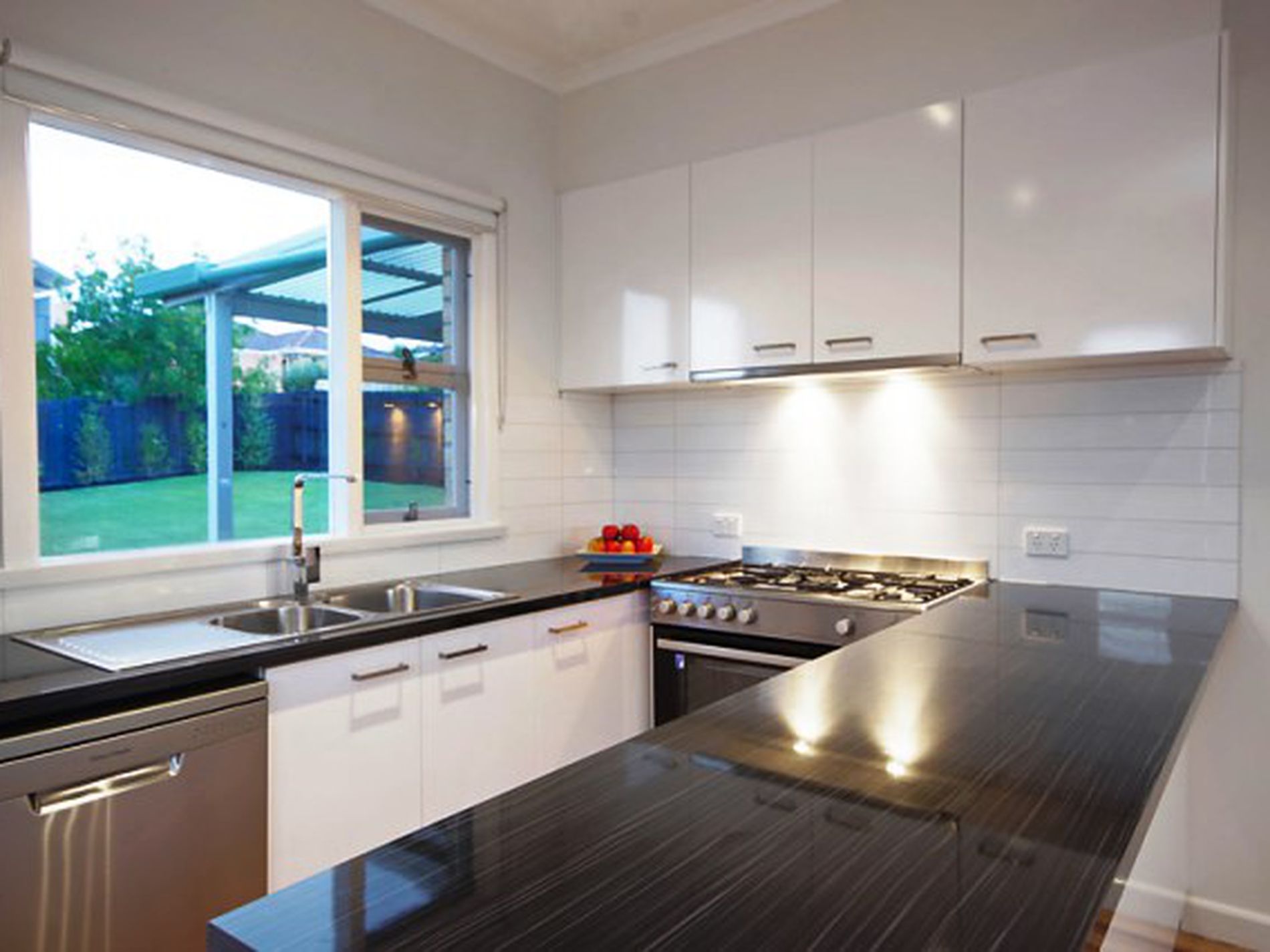 11 Elsvern Avenue, Belmont