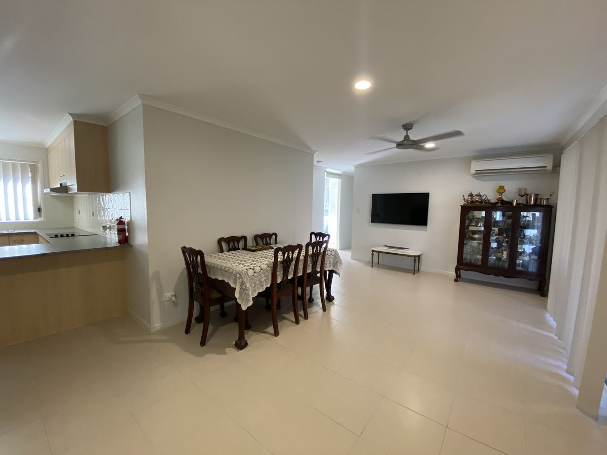68 Moonstone Drive, Urangan