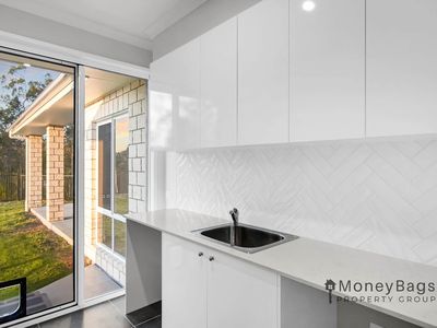 110-114 Townsvale Drive, Woodhill