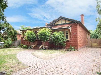 25 Faircroft Avenue, Glen Iris