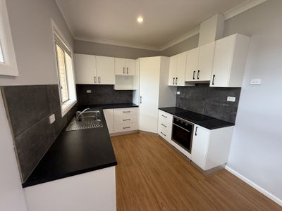 50 Brolgan Road, Parkes