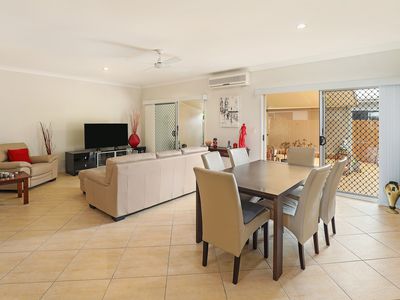 32 / 2 Grand Parade, Parrearra