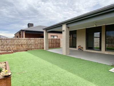 38 Honeycomb Avenue, Manor Lakes