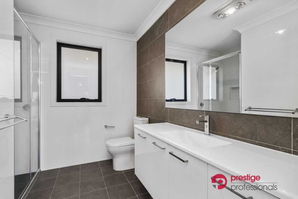 87 Hennessy Avenue, Moorebank