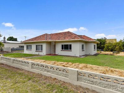 8 Main Street, Millicent