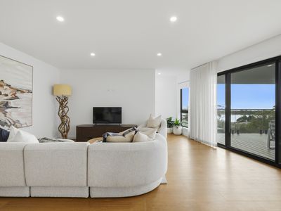 1 / 20B Frances Street, Bridport