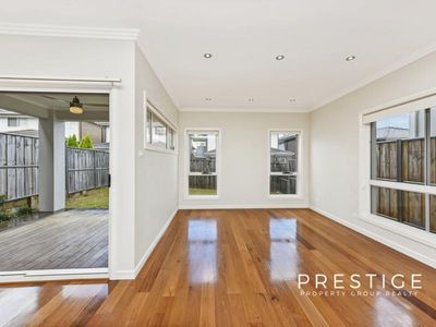 8 Laura Street, Norwest