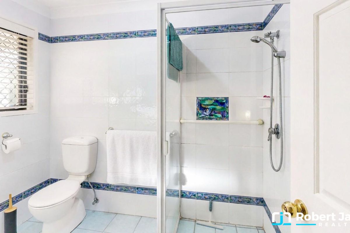 13 Driver Court, Tewantin