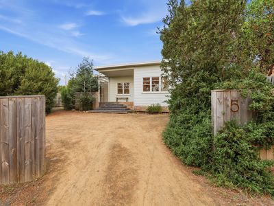 5 Eularminner Street, Carlton