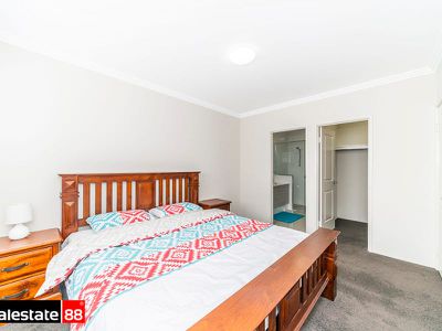 15 Fluorite Way, Carine