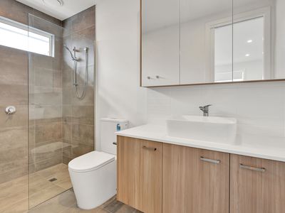 2 / 95 Alma Street, West Footscray