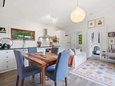 9 Glovers Road, Deep Bay