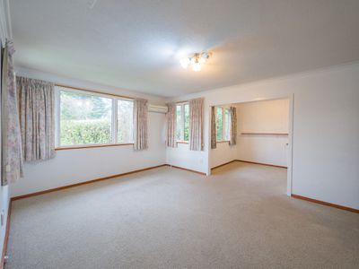 35 Columba Avenue, Calton Hill