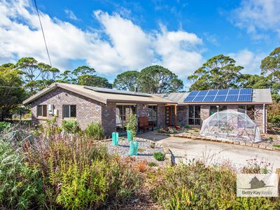 609 Mengha Road, Forest