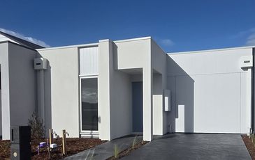 15 Magdala Road, Clyde North