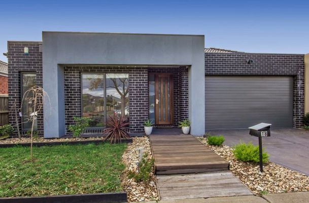 18 Glengarry Place, Craigieburn