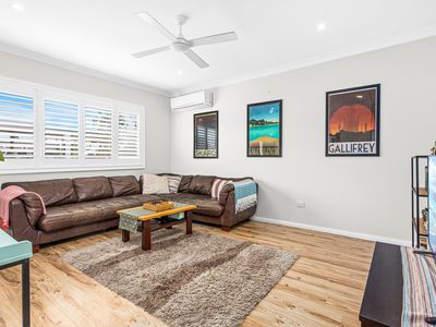 5 Peterborough Avenue, Lake Illawarra