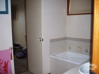 2 Thelma Rise, Hampton Park