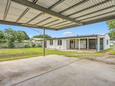 5 Mackellar Close, Edmonton