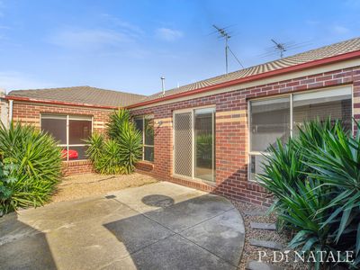 2 / 24 Coolabah Crescent, Hoppers Crossing