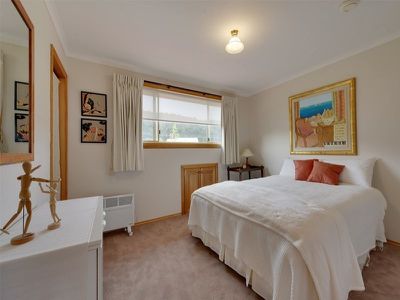 6687 Channel Highway, Deep Bay
